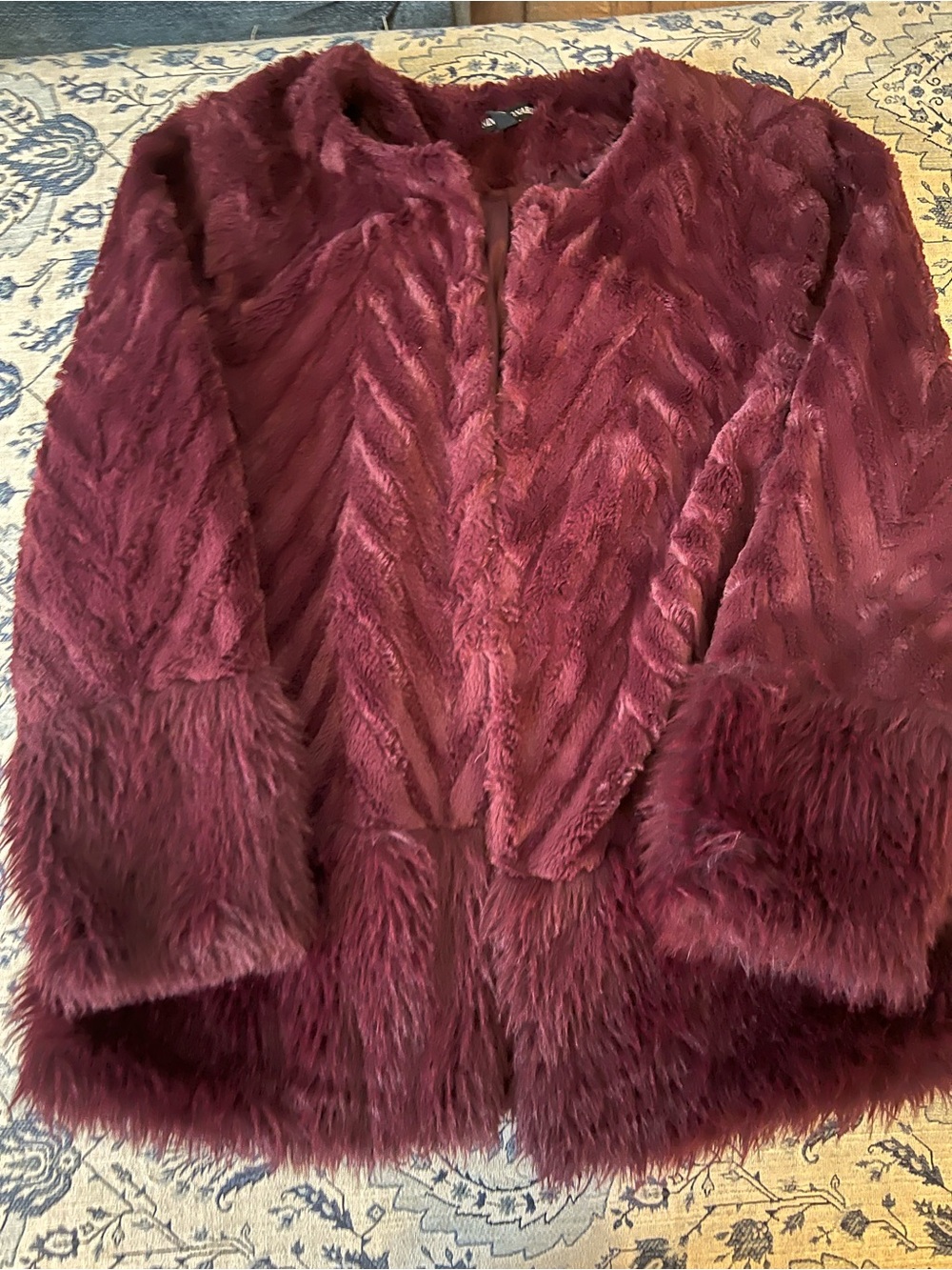 Women's Nina Leonard Faux Fur Open-Front Burgundy coat size L
